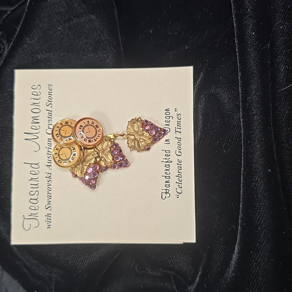 Treasured‎ Memories "Celebrate Good Times" Brooch, Made in Oregon 2000s #979
